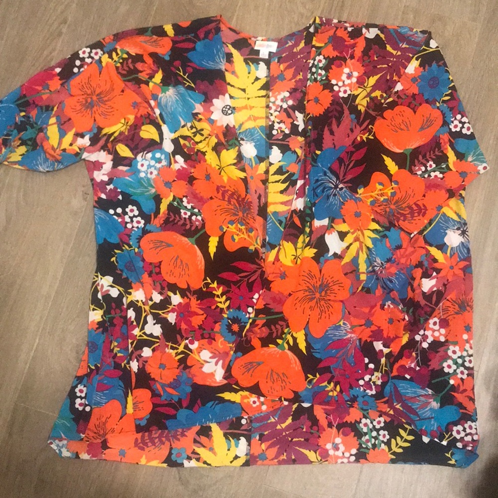 Lularoe Lindsey. In great condition